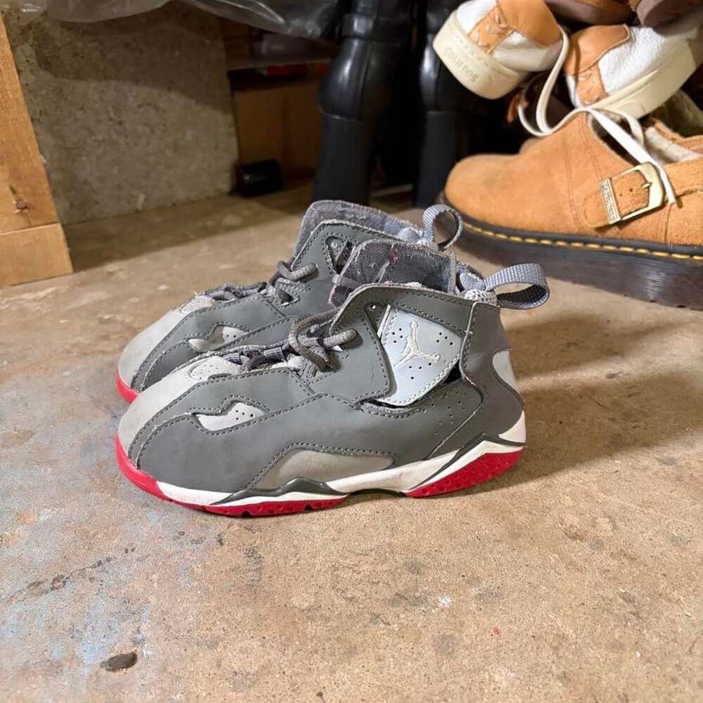Jordan Air Jordan 6 Retro Toddler Kids Sneakers Size 10C Gray Red - Picture 3 of 7